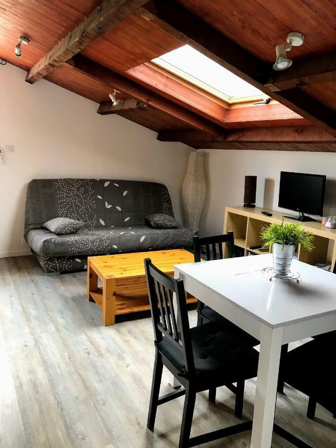 Gite De Larmonys Gigean Esterno foto